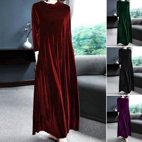 Langärmliges Kleid aus Samt