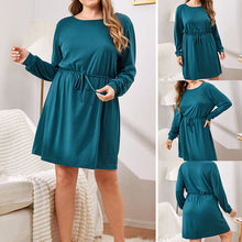 Laden Sie das Bild in den Galerie-Viewer, Modisches Kleid mit Kordelzug und Rundhalsausschnitt