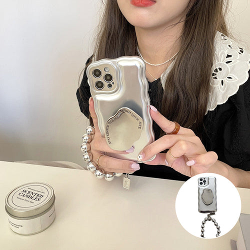 Matte Luftpolsterhülle für iPhone mit silbernem Kugelarmband