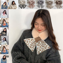 Laden Sie das Bild in den Galerie-Viewer, Süßer Warmer Plüschschal