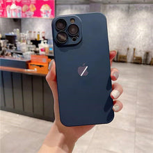 Laden Sie das Bild in den Galerie-Viewer, iPhone Klassische Mattierte Handyhülle