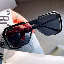 Laden Sie das Bild in den Galerie-Viewer, Einteilige Sonnenbrille mit großem Rahmen