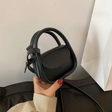 Laden Sie das Bild in den Galerie-Viewer, Mini-Kopfhörertasche aus einfarbigem Leder