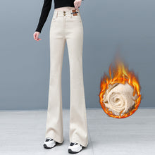 Laden Sie das Bild in den Galerie-Viewer, Dicke Flared-Jeans aus Fleece für Damen