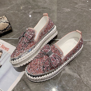 Vorverkauf >>> Lässige Plateauschuhe mit Strass