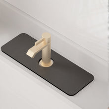 Laden Sie das Bild in den Galerie-Viewer, Absorbierendes Pad aus Diatomeenschlamm für Wasserhähne