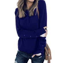 Laden Sie das Bild in den Galerie-Viewer, Langärmliges T-Shirt mit geknöpften Schlitzärmeln