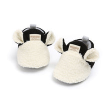 Laden Sie das Bild in den Galerie-Viewer, Babyschuhe aus Baumwolle