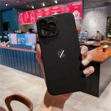 Laden Sie das Bild in den Galerie-Viewer, iPhone Klassische Mattierte Handyhülle