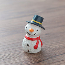 Laden Sie das Bild in den Galerie-Viewer, Harz Kleintier und Puppe Ornament