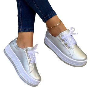 Stilvolle Freizeitschuhe mit dicken Sohlen