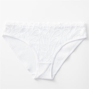 Atmungsaktives Spitzenhöschen für Damen