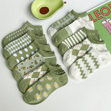 Laden Sie das Bild in den Galerie-Viewer, Niedliche Streifensocken (5 Paar)